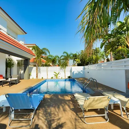 Villa Blue Water 18